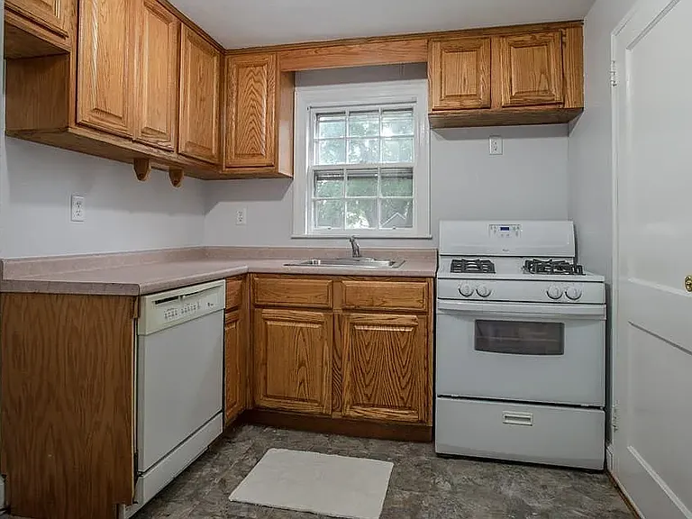 71 Tyler St #1 — Photo 3