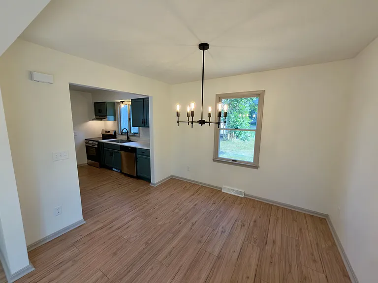 9976 Chamberlin Rd #1372SHARONBROOK — Photo 8