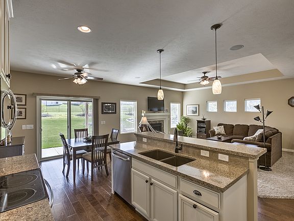 3rd image of 2261 Placid Lake Dr