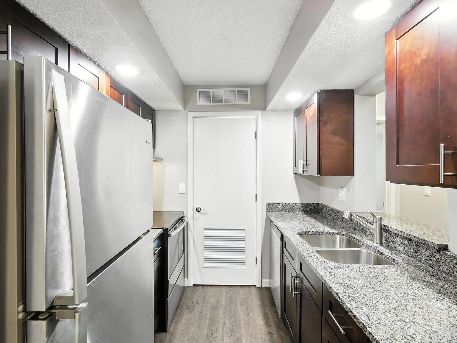 North River Landing Apartments — Photo 2