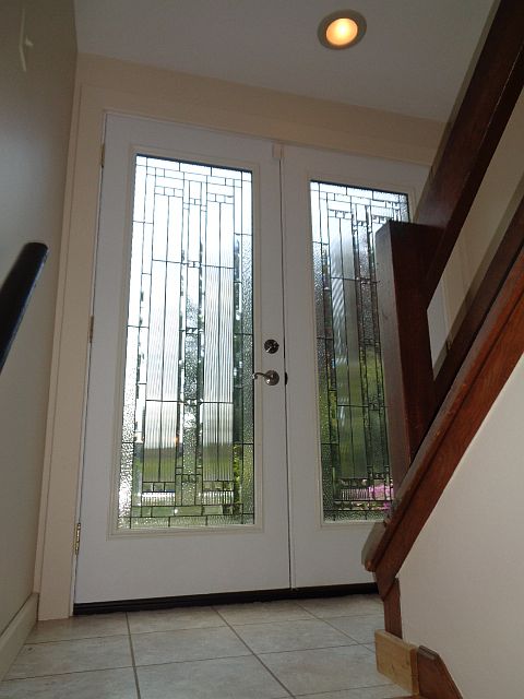 1st image of 9 W Hempfield Dr