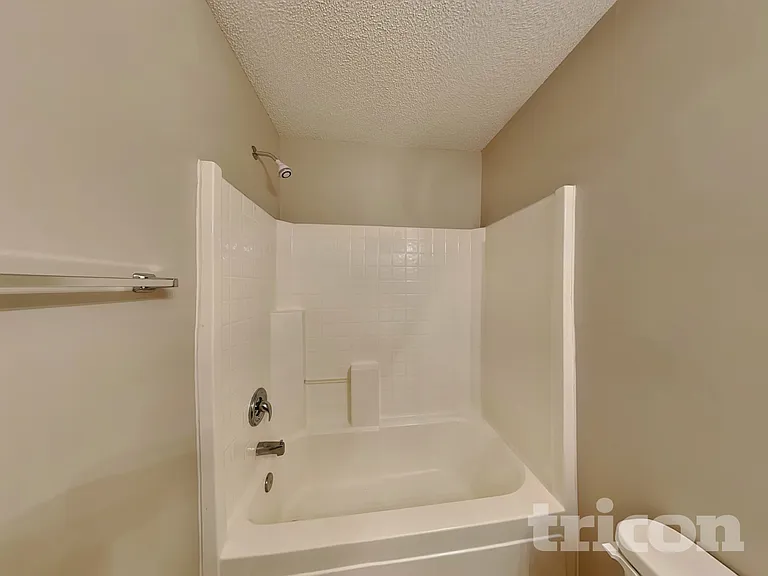 12209 Stewarts Crossing Dr — Photo 15