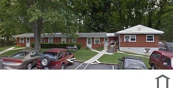 1st image of 1814 Country Ln #3