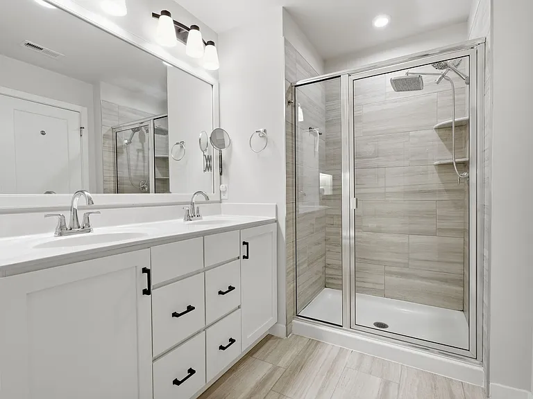 613 Turner Ln — Photo 22