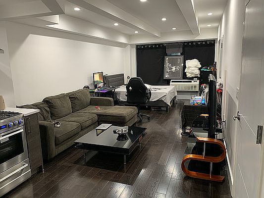 4th image of 2183 3rd Ave #304