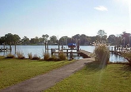 Two-Pier Dock with Two Boatlifts
