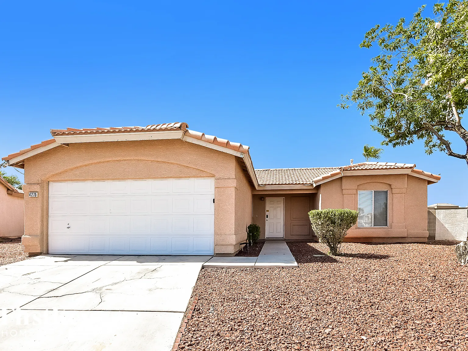 3 bed, 2.0 bath, 1311 sqft, $2,260 — Photo 1