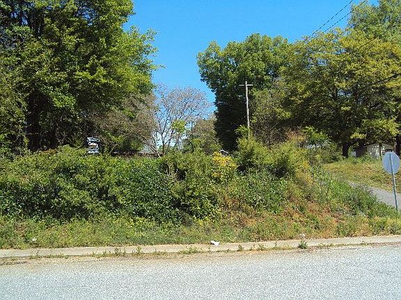 5th image of 0 W Claremont St