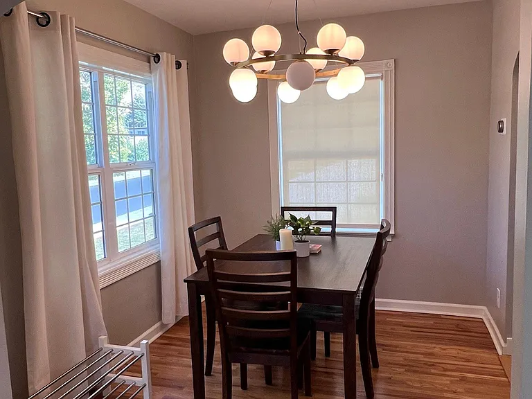 324 E 100 N — Photo 28