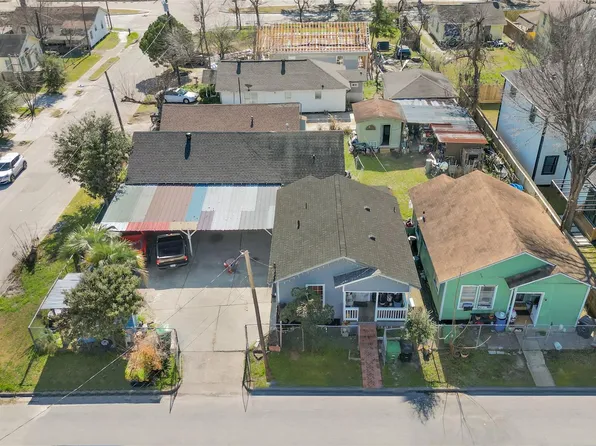 1414 Moody St, Houston, TX 77009