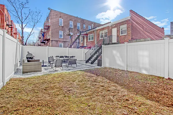 Sold by Douglas Elliman | media 23