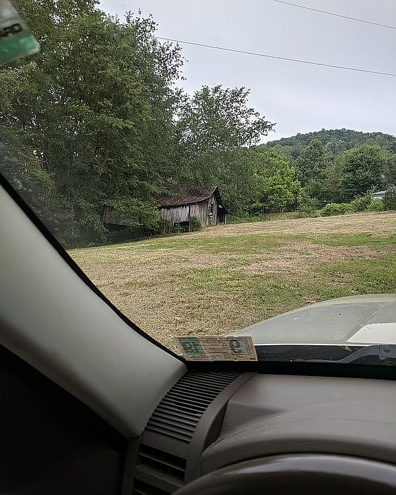 Front yard and barn
