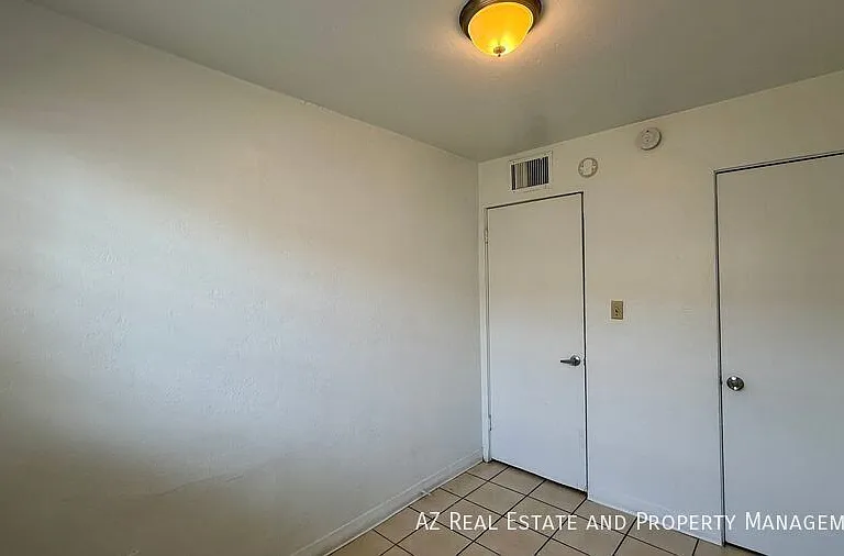 7532 N 21st Ave #2 — Photo 16