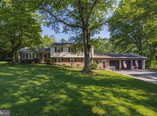 35 Grist Mill Rd, Glen Mills, PA 19342