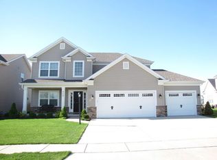303 Banbury Ln, Savoy, IL 61874