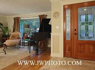 4345 90th Ave SE, Mercer Island, WA 98040