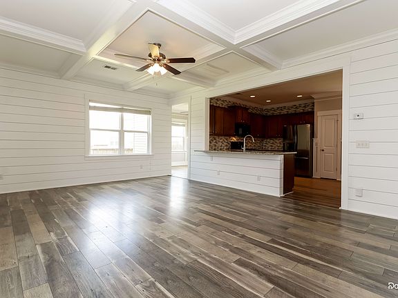 5th image of 408 Ridgedale Rd