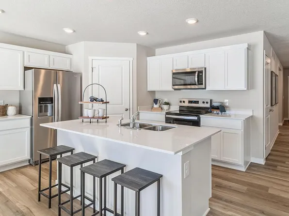 9900 Upper 89th St, Cottage Grove, MN 55016