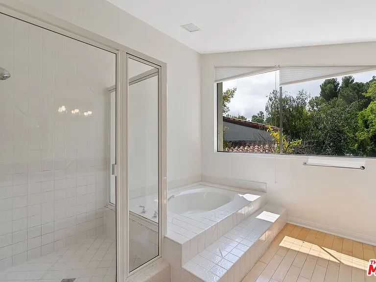 23454 Park Hermosa — Photo 24