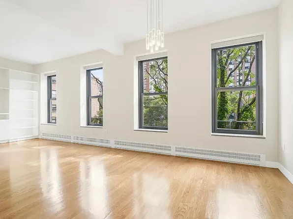 422 W 20th St APT 4H, New York, NY 10011