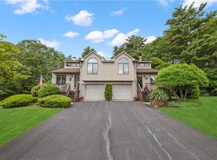 115 Cardinal Dr, North Kingstown, RI 02852