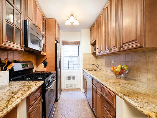 Sold by Sotheby's International Realty | media 5