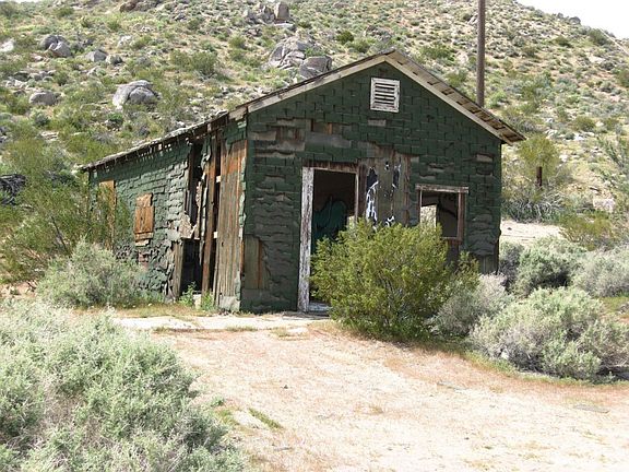 2nd image of 350 Little Lake Rd