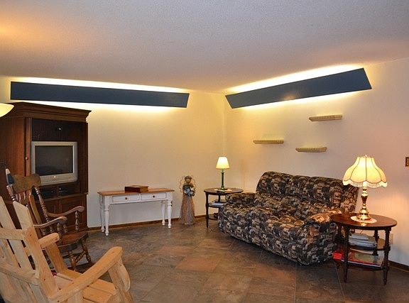 2nd image of 4429 Beechaven Dr