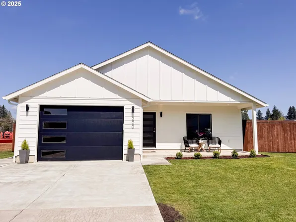 200 W Oak St, Yacolt, WA 98675