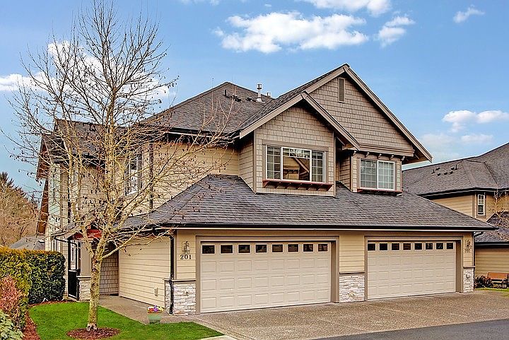1st image of 13824 N Creek Dr Unit 201