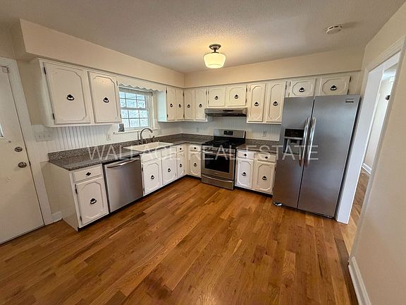 5th image of 309 Crossfield Dr
