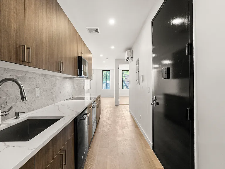 240 Flatbush Ave #2 — Photo 3