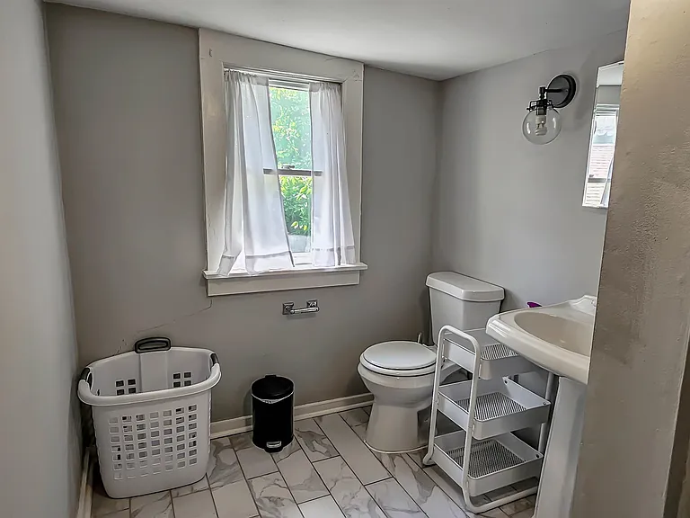 1389 Agnes Pl — Photo 35