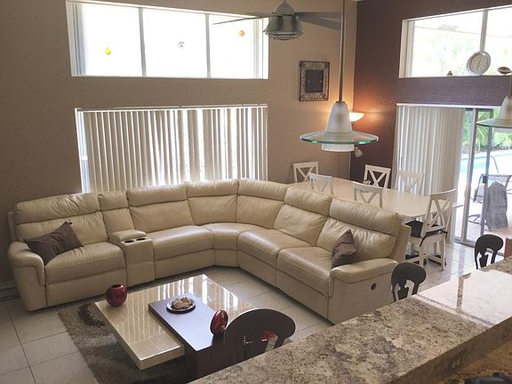 Spacious Family Room