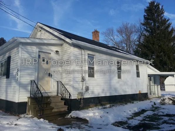 551 7th St, Michigan Center, MI 49254