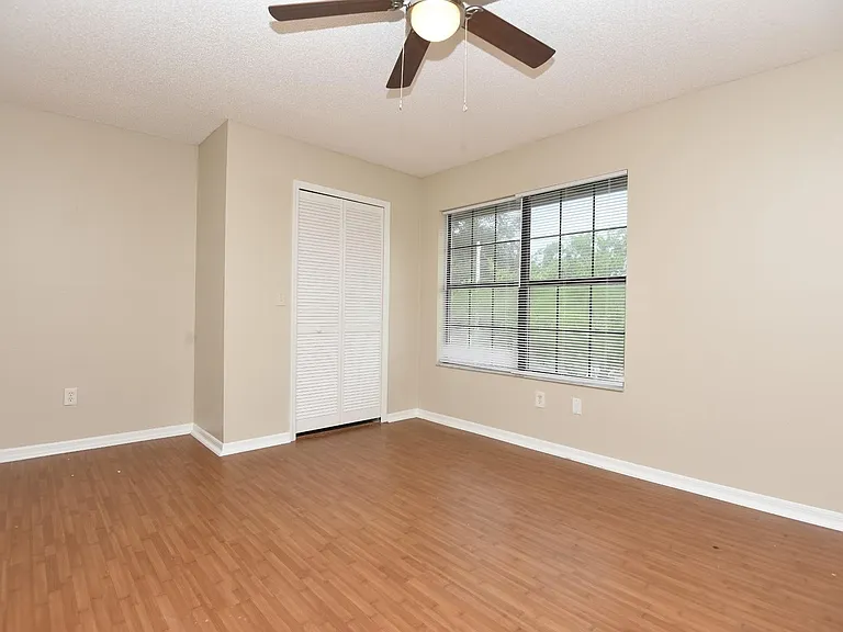 5462 Bracken Ct — Photo 21