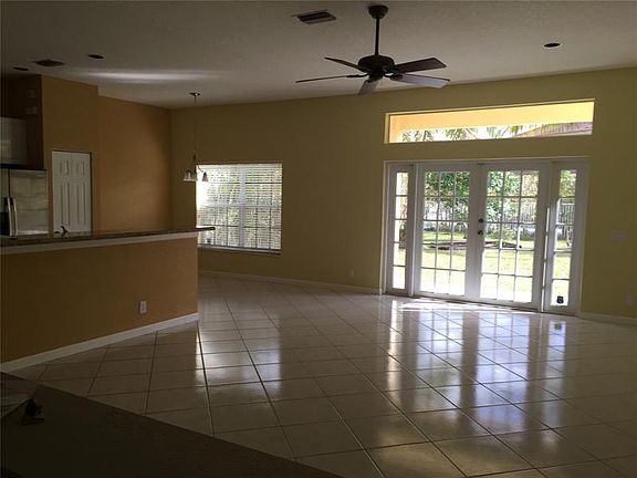 5th image of 4097 Staghorn Ln