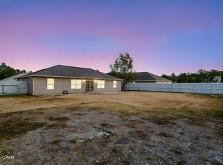 808 Graysen Ln, Defuniak Springs, FL 32435