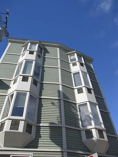 12 Mount Auburn St Photo 1