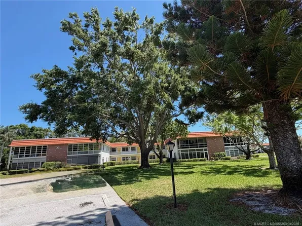 1225 NW 21st St APT 3211, Stuart, FL 34994