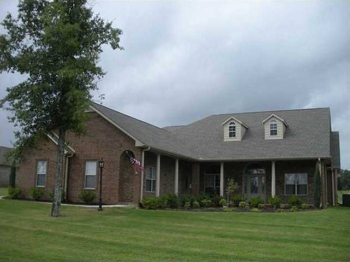1st image of 109 Cypress Creek Dr