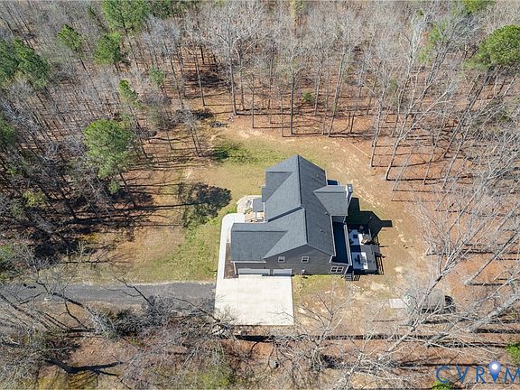 3rd image of 19620 Ahern Rd