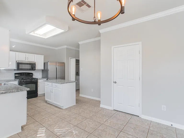 22519 Goss Spring Ct — Photo 17