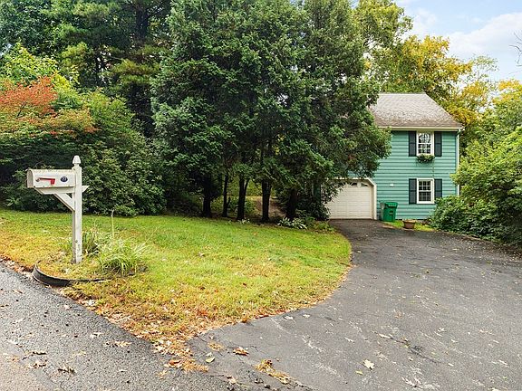2nd image of 77 Warren Rd