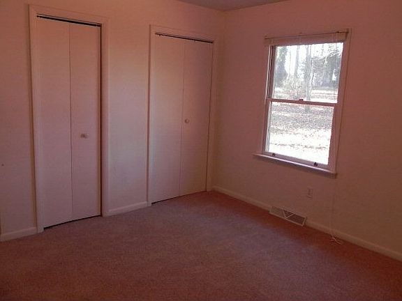 4th image of 11075 Ferry Creek Ave