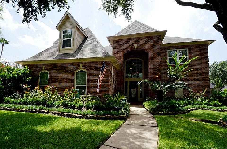 1st image of 3907 Colony Oaks Dr