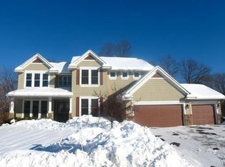 18444 Pathfinder Dr, Eden Prairie, MN 55347