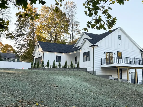 305 Lincoln Street, Berlin, CT 06037