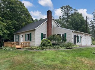 8476 Hawick Rd, Erie, PA 16509