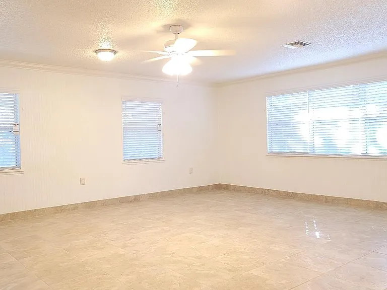 1581 Starfish St — Photo 14